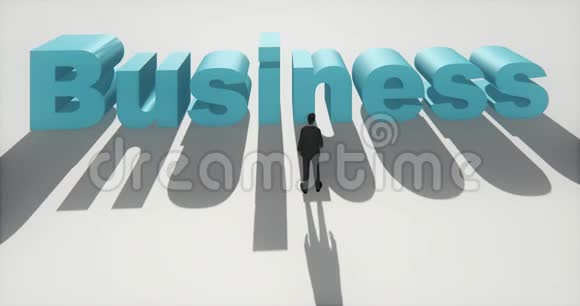 站在3D商务标志前面的4K商人视频的预览图