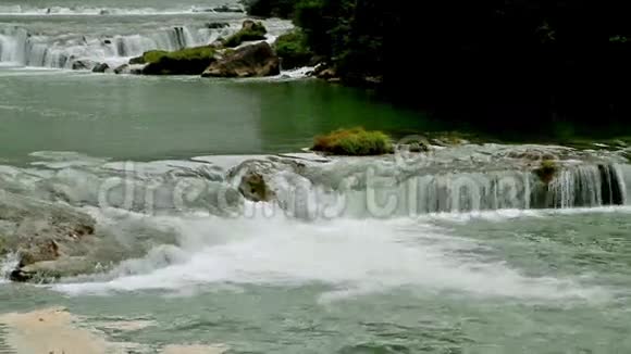 贵州白水河瀑布视频的预览图