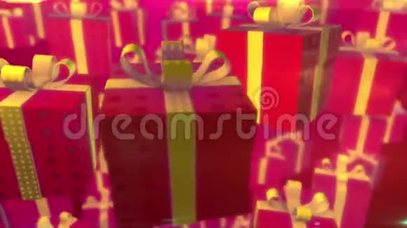 把圣诞礼品盒放在红色背景上循环三维动画视频的预览图