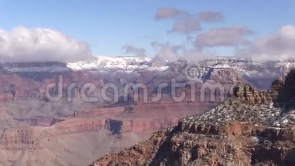 冬季大峡谷放大视频的预览图