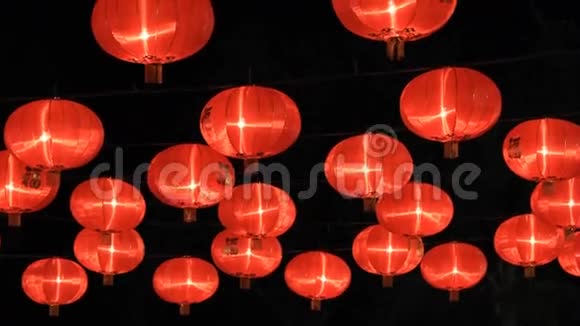 中国纸灯笼在晚上视频的预览图