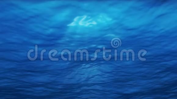 水下的景色阳光透过水面照射视频的预览图