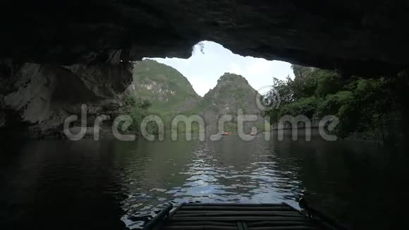 越南海龙湾船游视频的预览图