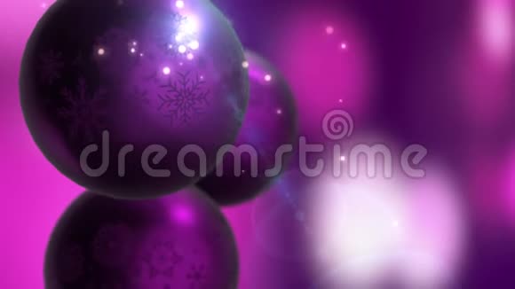 圣诞节和新年装饰抽象紫色模糊的博克假日背景圣诞树灯闪烁视频的预览图