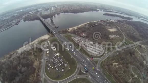 南桥的空中拍摄视频的预览图