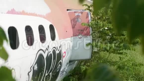 曼谷的飞机墓地视频的预览图