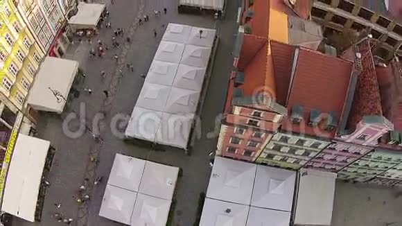 城市建筑房屋的鸟瞰图视频的预览图