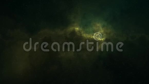 在恒星空间飞行美丽的黄色移动迷雾星云动画背景新自然宇宙动态视频片段视频的预览图