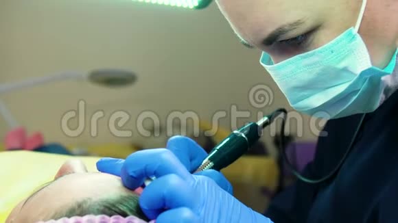 眉毛微划手术视频的预览图