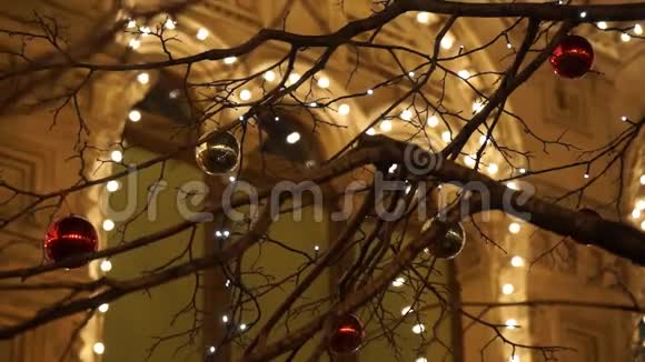 圣诞路灯装饰视频的预览图