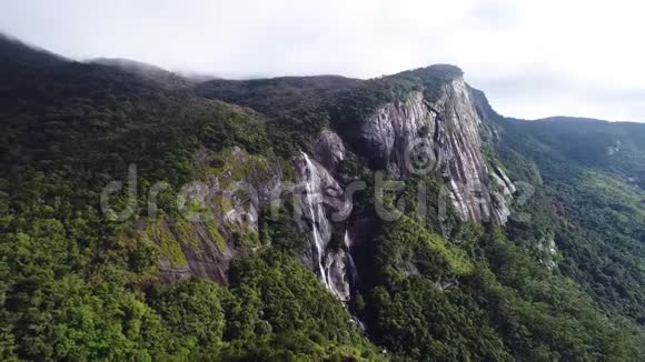 斯里兰卡的高山瀑布视频的预览图