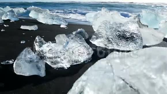 冰冰河黑滩视频的预览图
