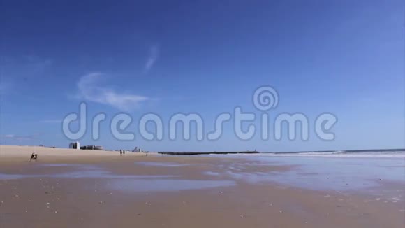 阿尔加夫维拉莫拉海岸罗查白新哈海滩海景视频的预览图