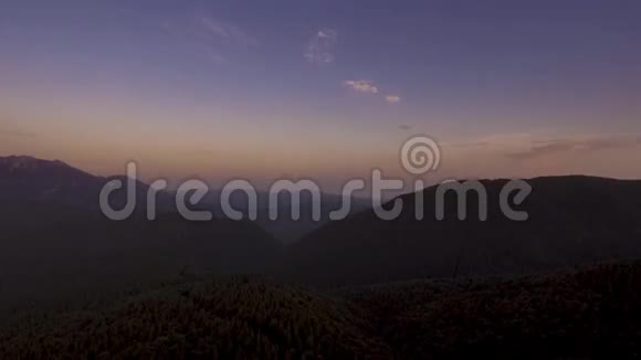 日落过山路视频的预览图