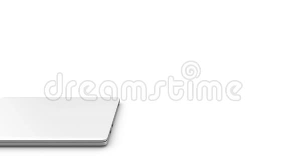 现代笔记本电脑从侧面出现孤立在白色上视频的预览图