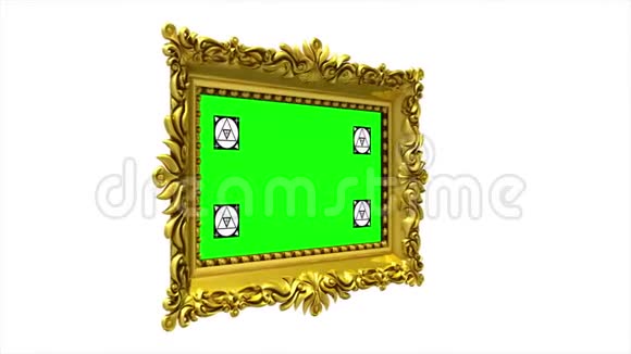 豪华黄金相框在白色背景上旋转带有运动跟踪标记和绿色屏幕的三维动画视频的预览图