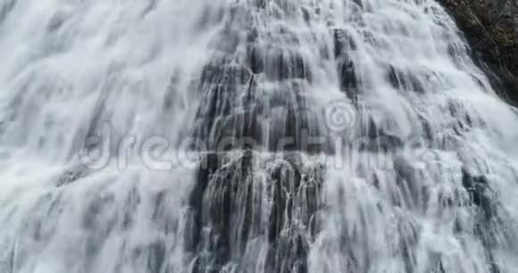 冰岛威斯特峡湾的Dynjandi瀑布视频的预览图