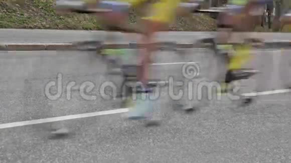 骑自行车的人视频的预览图
