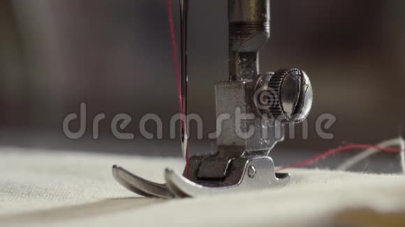 工作缝纫机视频的预览图