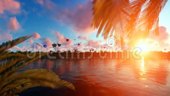 日落时分的棕榈岛热气球在飞翔视频的预览图