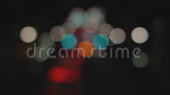 东京霓虹灯城夜街的博克视频的预览图