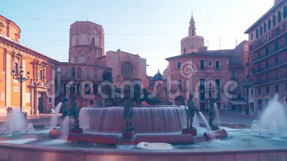 西班牙阳光瓦伦西亚大教堂广场喷泉4k时间流逝视频的预览图