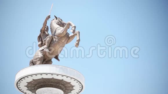 斯科普里的亚历山大大帝纪念碑马其顿前南斯拉夫的马其顿共和国视频的预览图