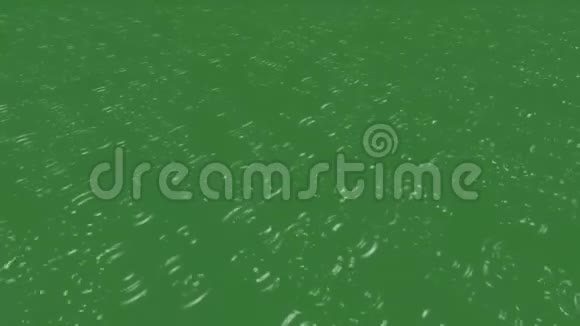雨水对水的影响绿屏视频的预览图