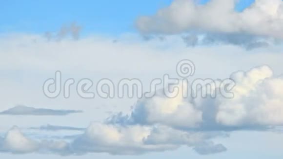 天空和云彩时间流逝视频的预览图