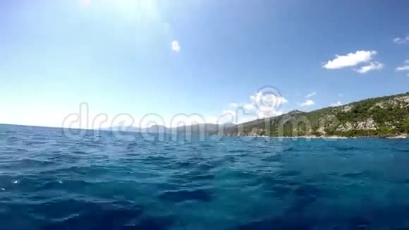 在地中海航行视频的预览图