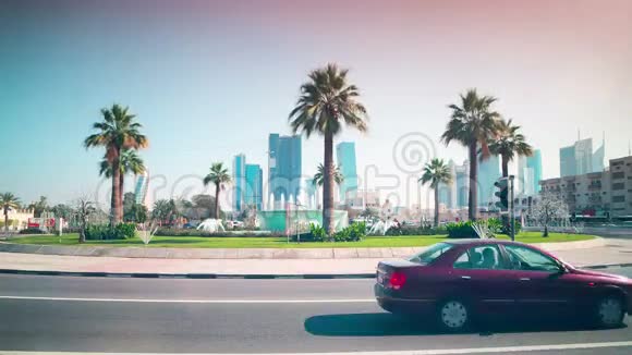 距离迪拜市4公里视频的预览图