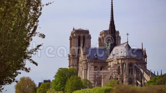 巴黎圣母大教堂视频的预览图