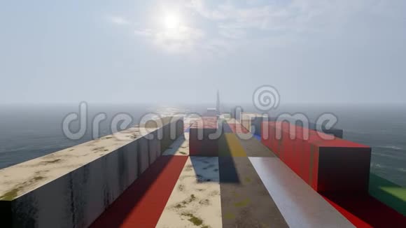 巨大的集装箱在去港口的路上视频的预览图
