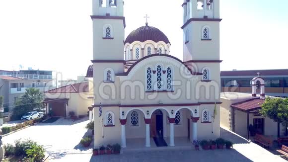 教堂的鸟瞰图视频的预览图