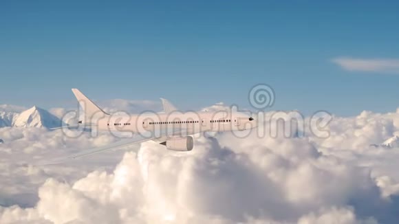 商务飞机在飞行中飞机在云上飞行视频的预览图