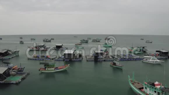 PhuQuoc生活越南的船只交通4KDrone射击视频的预览图