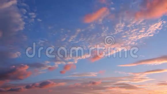 日出时的云时光流逝视频的预览图