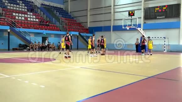 比赛的篮球比赛阿列克赛什维德贝尔哥罗德俄罗斯2017年视频的预览图