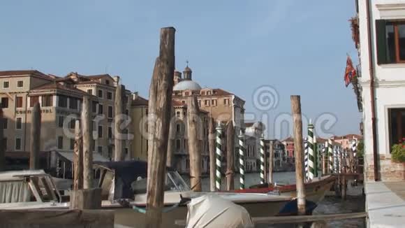 参观大运河沿线的宫殿视频的预览图