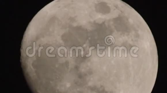 漆黑的夜空圆月视频的预览图