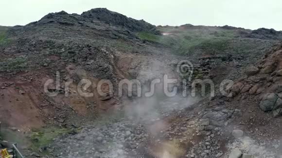 火山地热火山活动视频的预览图