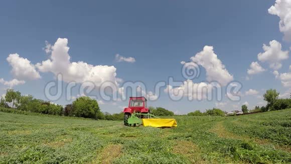 夏日电影的收获时光视频的预览图