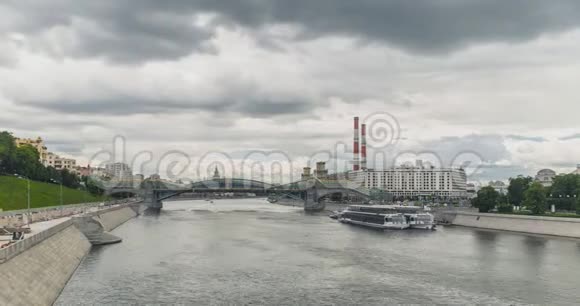 莫斯科河有桥视频的预览图