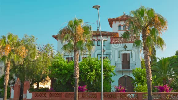 建立西班牙豪华住宅在西班牙欧洲的Salou视频的预览图