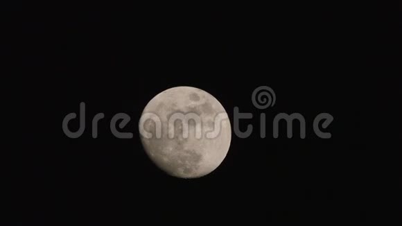 漆黑的夜空圆月视频的预览图