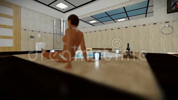 带按摩浴缸和葡萄酒的现代浴室内的漂亮女人旅行相机视频的预览图