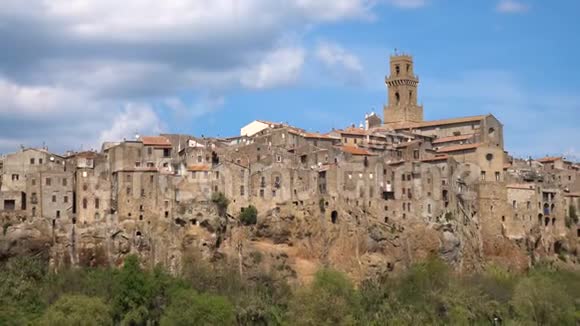 意大利著名小镇皮蒂利亚诺视频的预览图