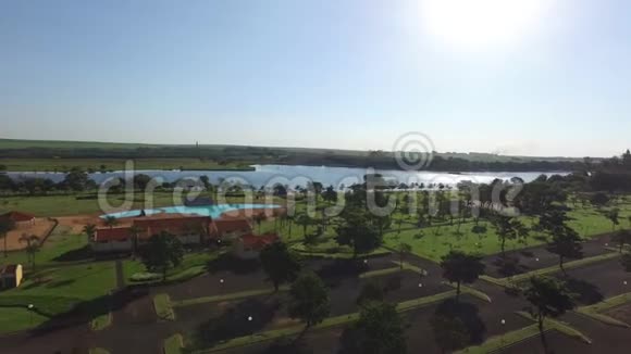 巴西圣保罗奥兹尼奥市塞尔特生态公园的鸟瞰图视频的预览图