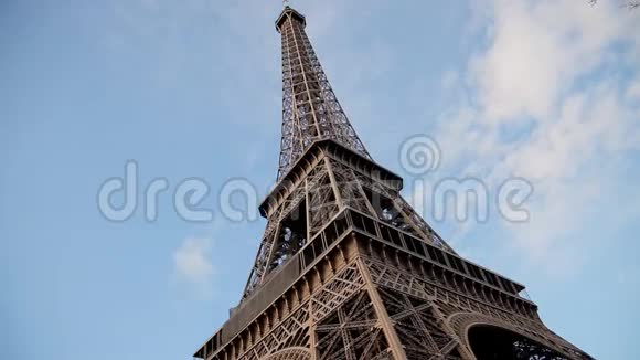 巴黎的埃菲尔铁塔视频的预览图