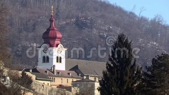 奥地利萨尔茨堡的诺伯格教堂视频的预览图